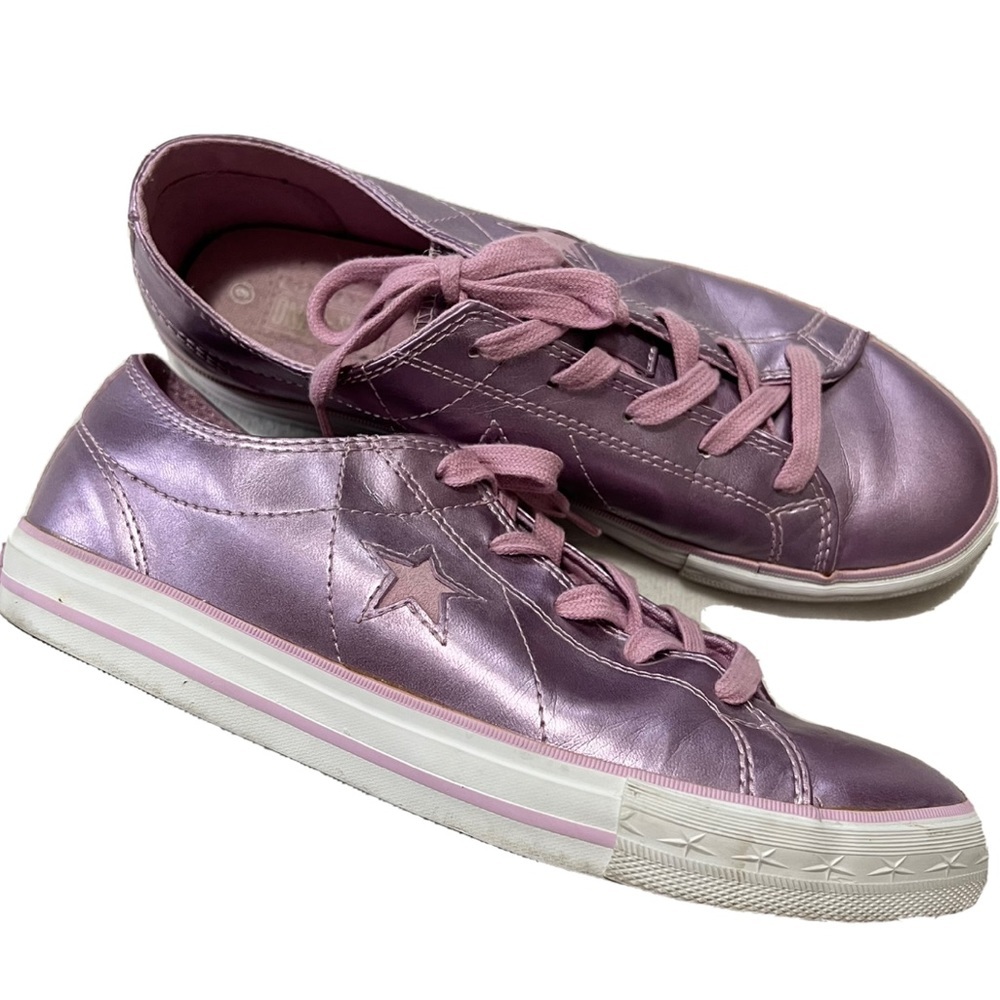 Converse one star metallic women 6 low top shoes Chuck Taylor purple